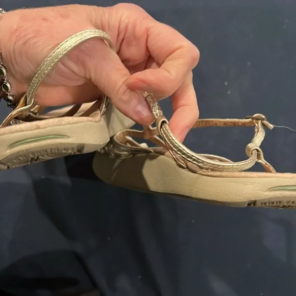 Earth Kalso 8.5 Sizzle Washed Gold Used Priced to sell no offers - Picture 5 of 5